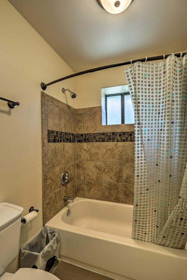 Spacious Pinetop-Lakeside Home With Hot Tub And Grill! Exterior photo